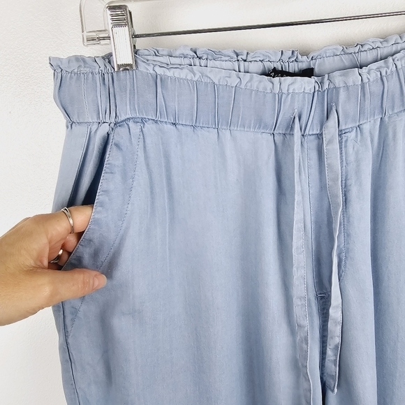 Zac & Rachel Blue Chambray Wide Leg Cropped Pants Capris NWT, size Large - Picture 5 of 8